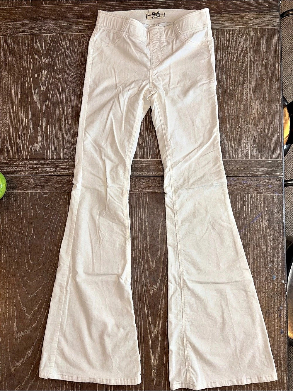 Free People, We the Free Women's White Flare Corduroy Jeans Size 26
